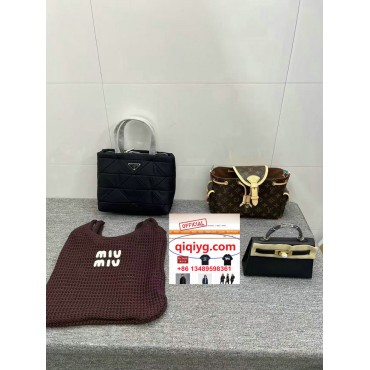 qiqiyg.com tangma2088.com official whatsapp:+8613489598361 Sacs à main et vêtements de mode en gros Darcy-yupoo Topk8-82
